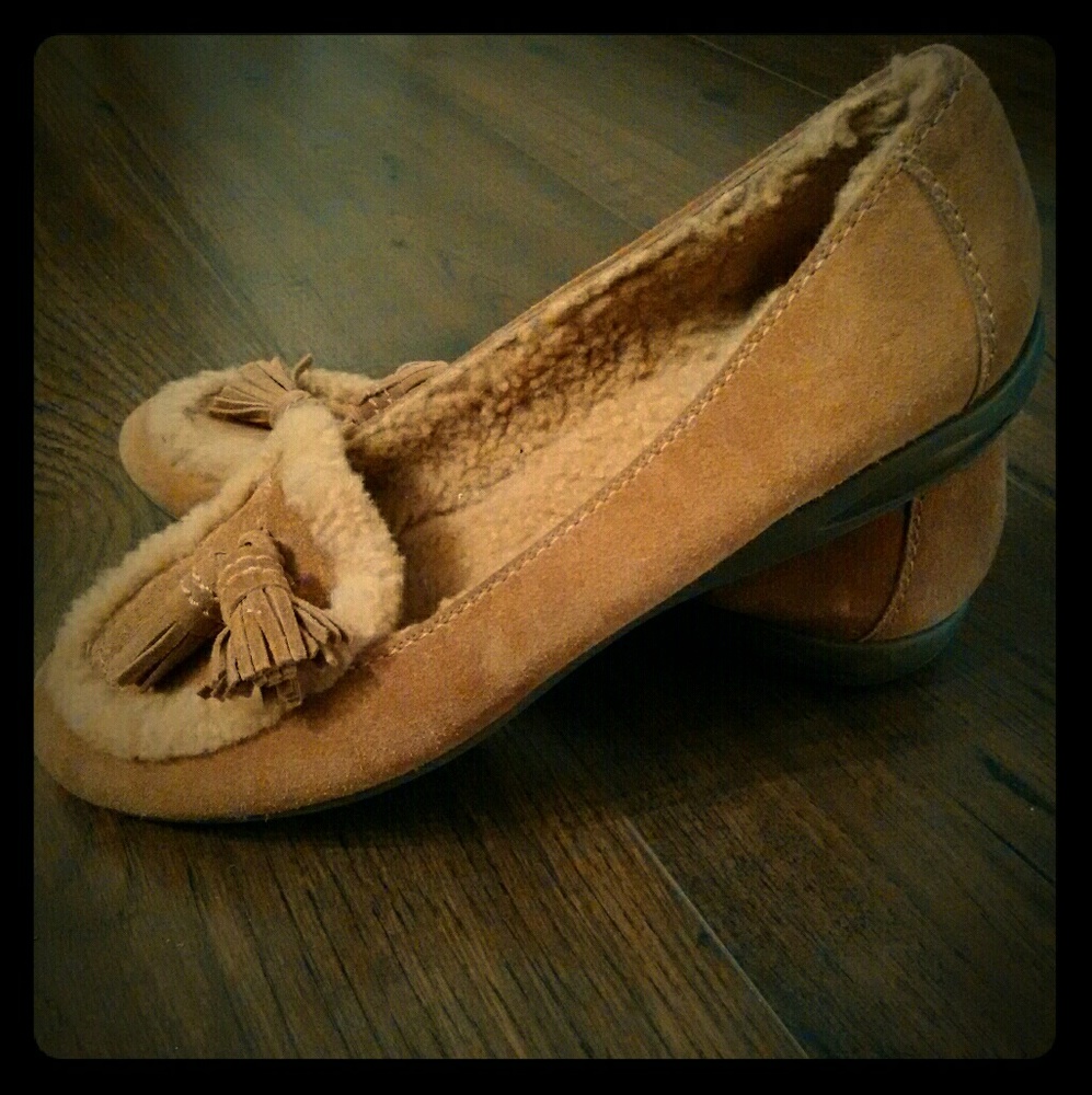 Stuart Weitzman Shearling Flats - image 1